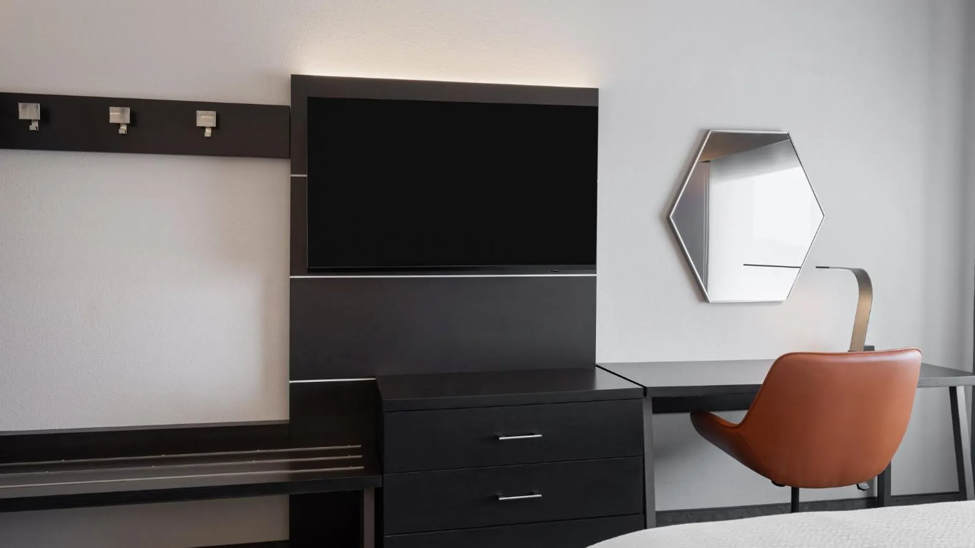 *** Hotel Holiday Inn Express & Suites - Tampa East - Ybor City By Ihg United States