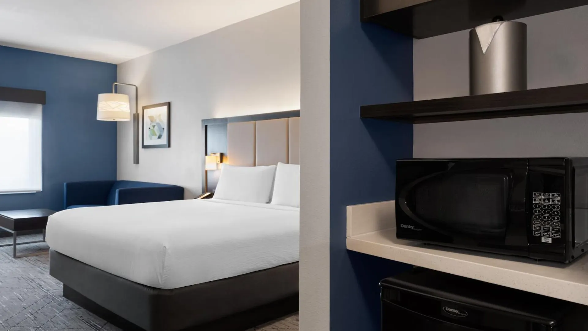 Holiday Inn Express & Suites - Tampa East - Ybor City By Ihg