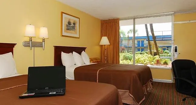 Hotel Holiday Inn Express & Suites - Tampa East - Ybor City By Ihg