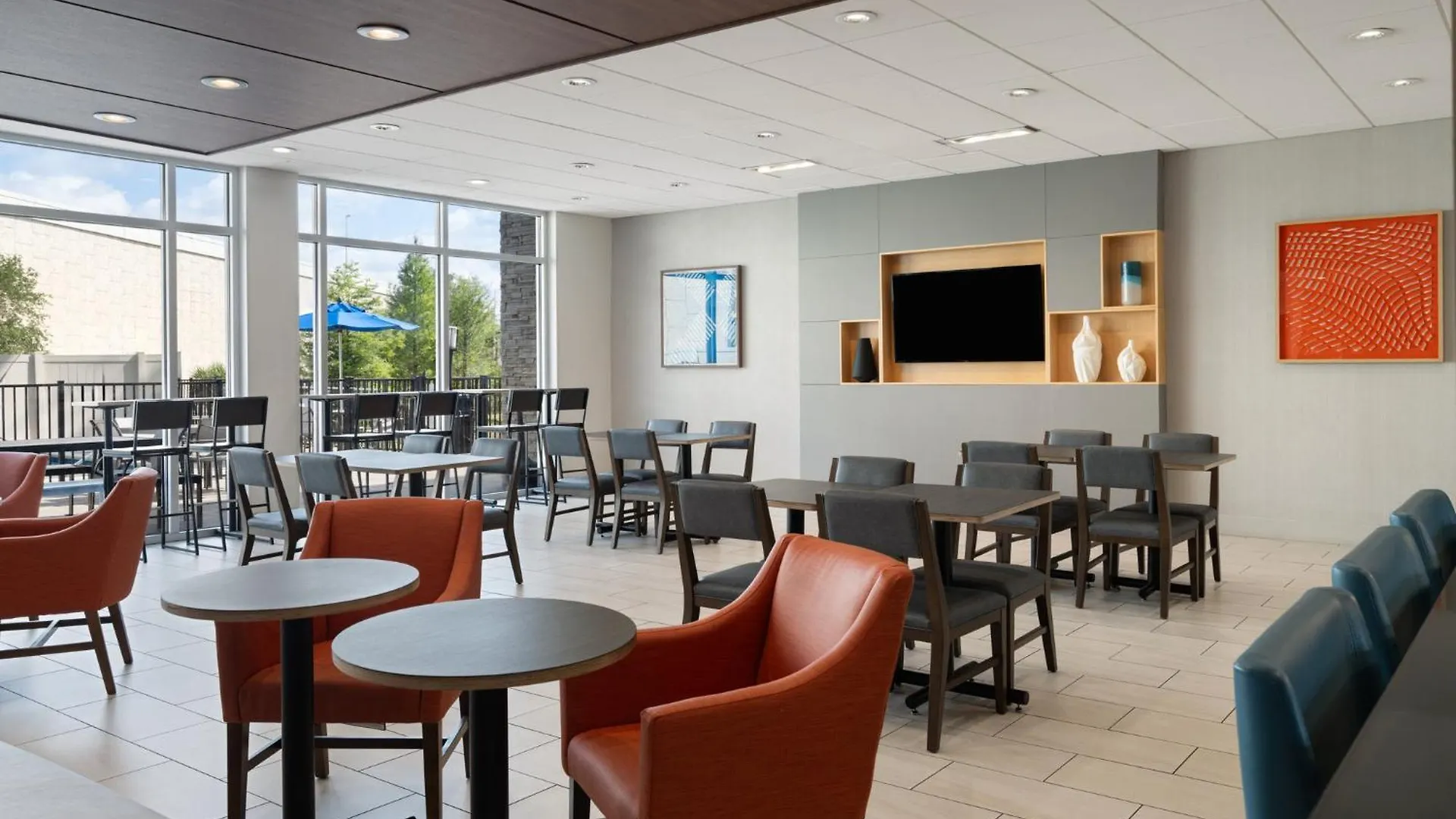 Holiday Inn Express & Suites - Tampa East - Ybor City By Ihg 3*,  United States
