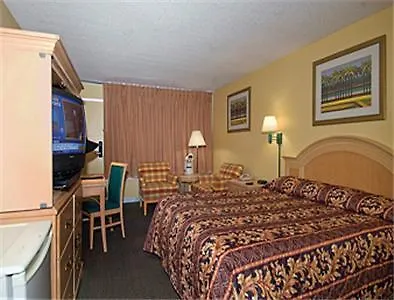 Hotel Holiday Inn Express & Suites - Tampa East - Ybor City By Ihg