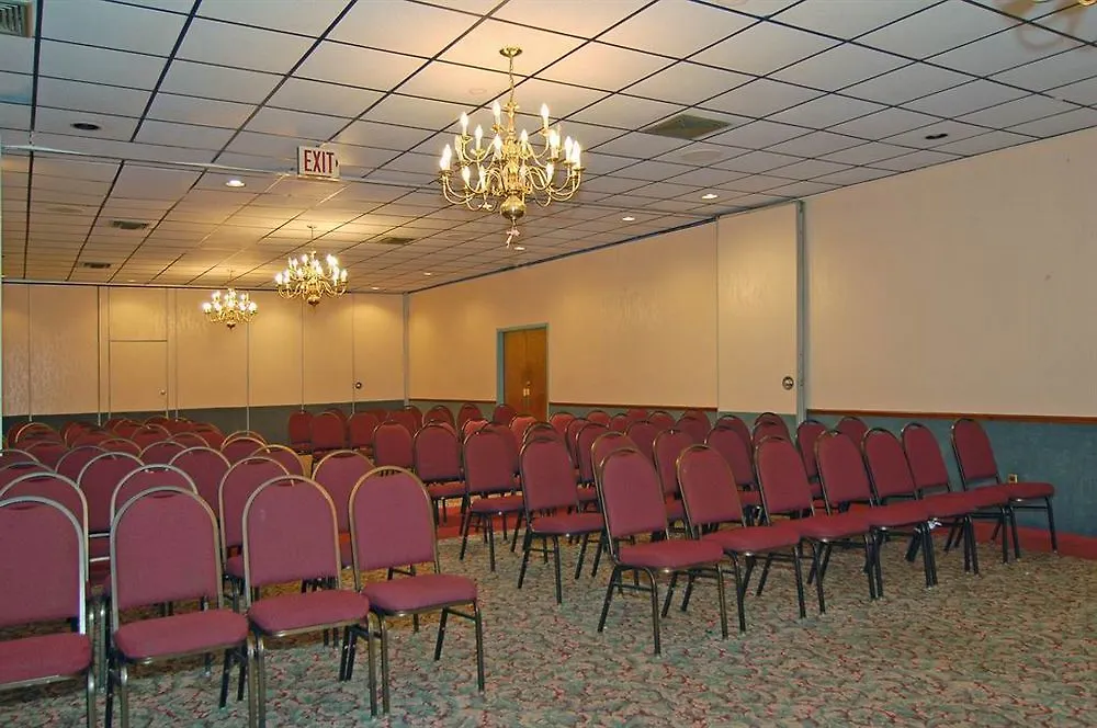 Holiday Inn Express & Suites - Tampa East - Ybor City By Ihg